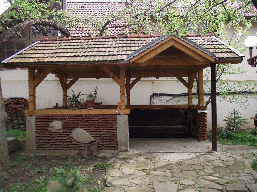 Guesthouse U Dida Viktora 亚列姆切 外观 照片